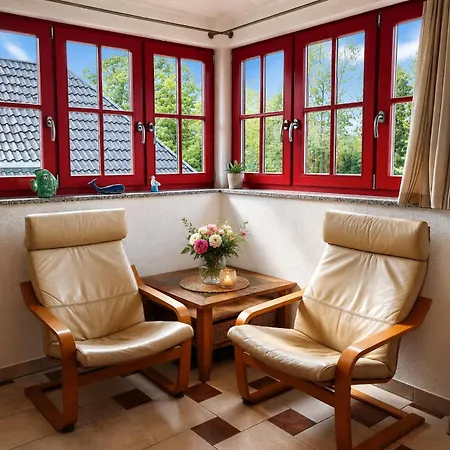 Kaiserstrandhus بيت للعطل *